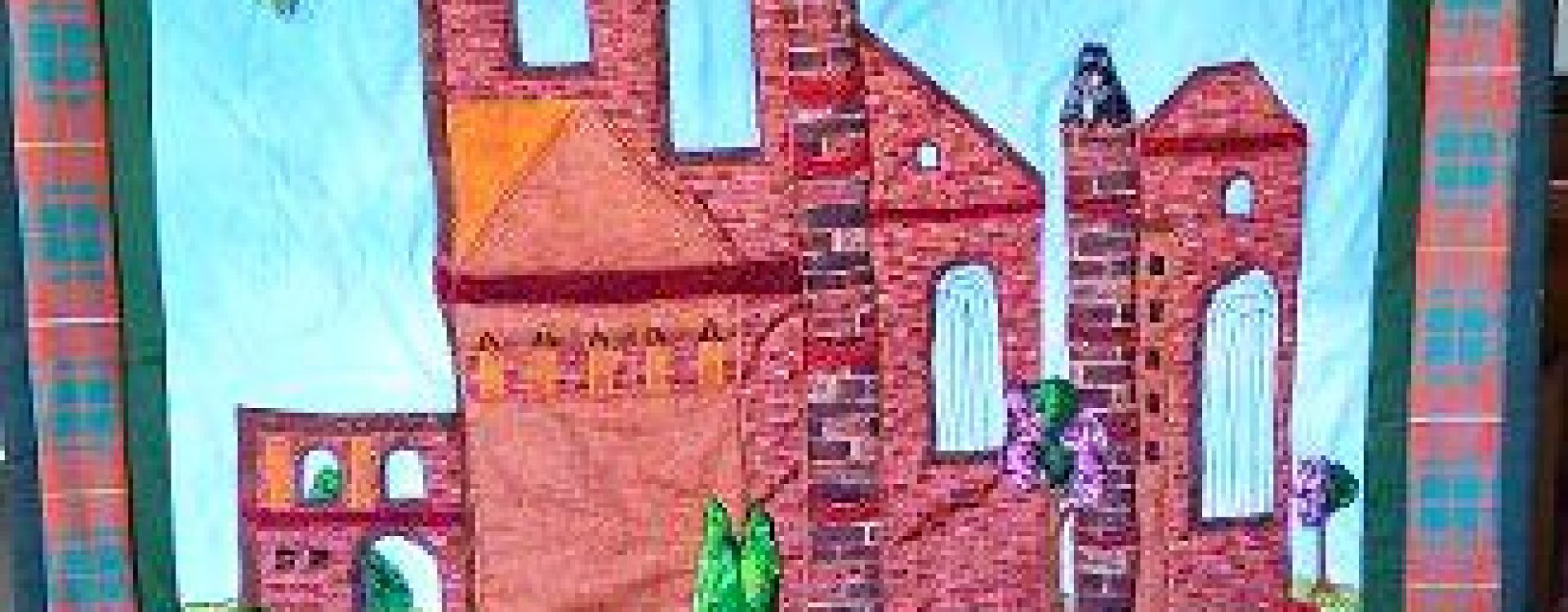 Beautiful quilt of Arbroath Abbey with 3-D aspects framed with the Bruce tartan